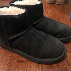 Textured mini Ugg